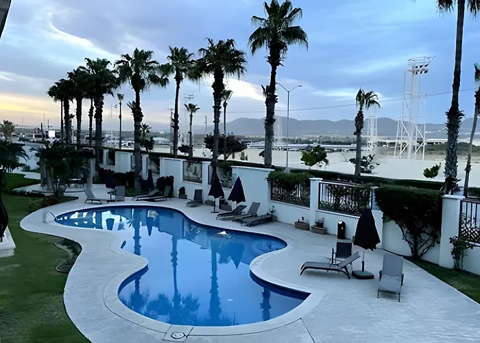 Puerta Cabos Village